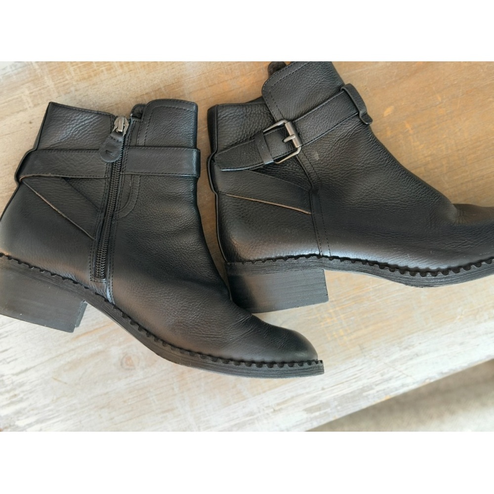 GENTLE SOUL Women's Black Ankle Boots